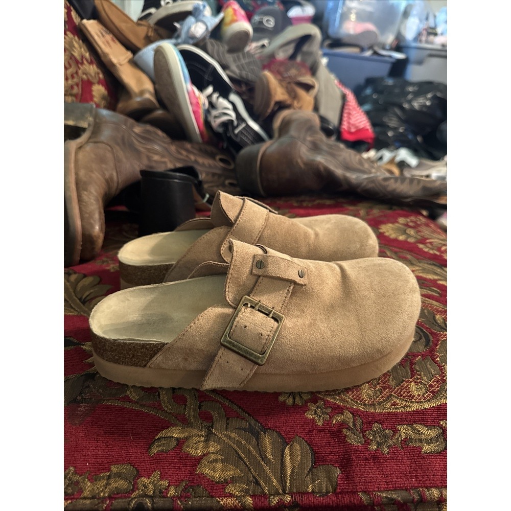 Women's Beige Clogs Comfort Shoes Size 7